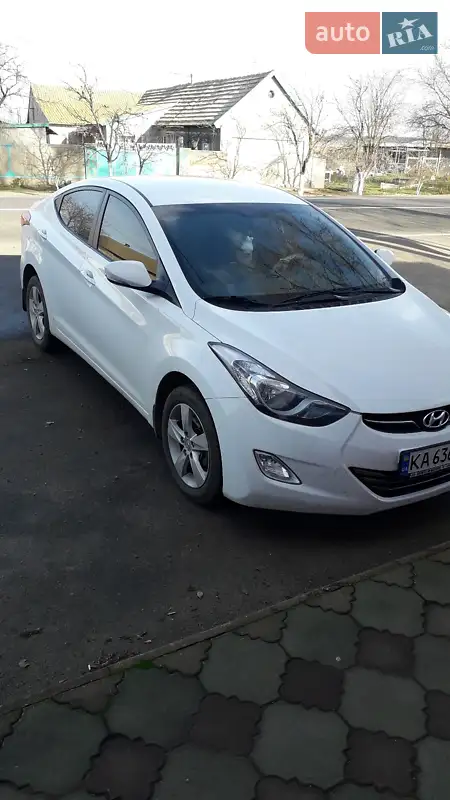 Hyundai Elantra, 2013