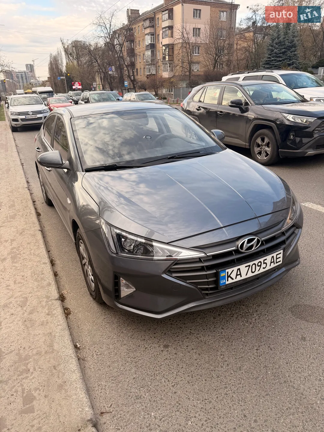 Hyundai Elantra, 2019