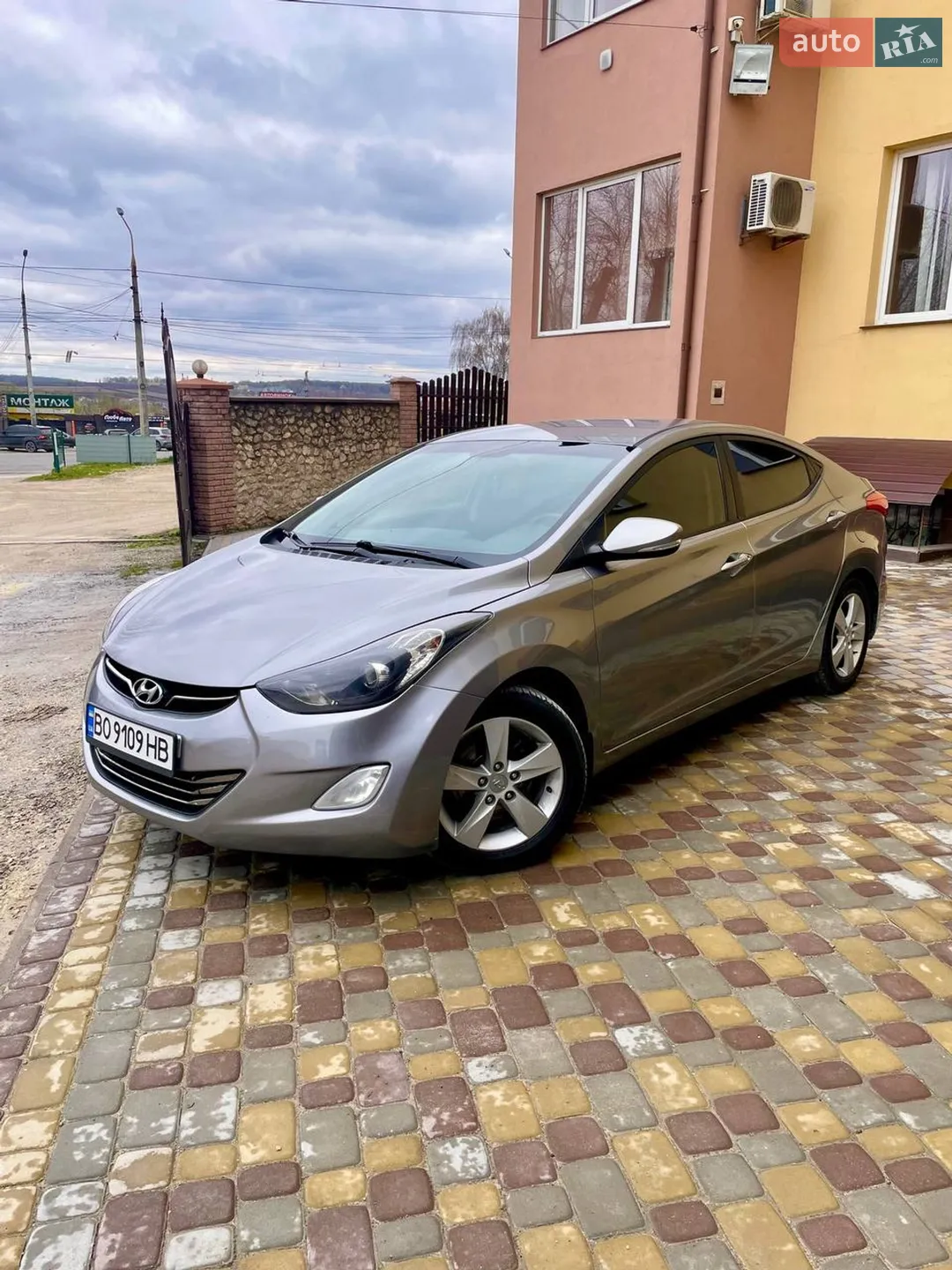 Hyundai Elantra, 2012