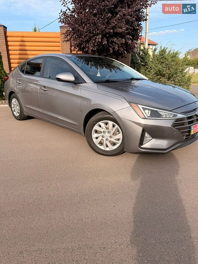 Hyundai Elantra, 2019