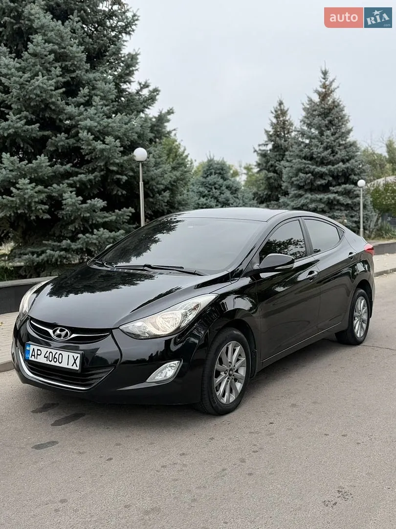 Hyundai Elantra, 2012