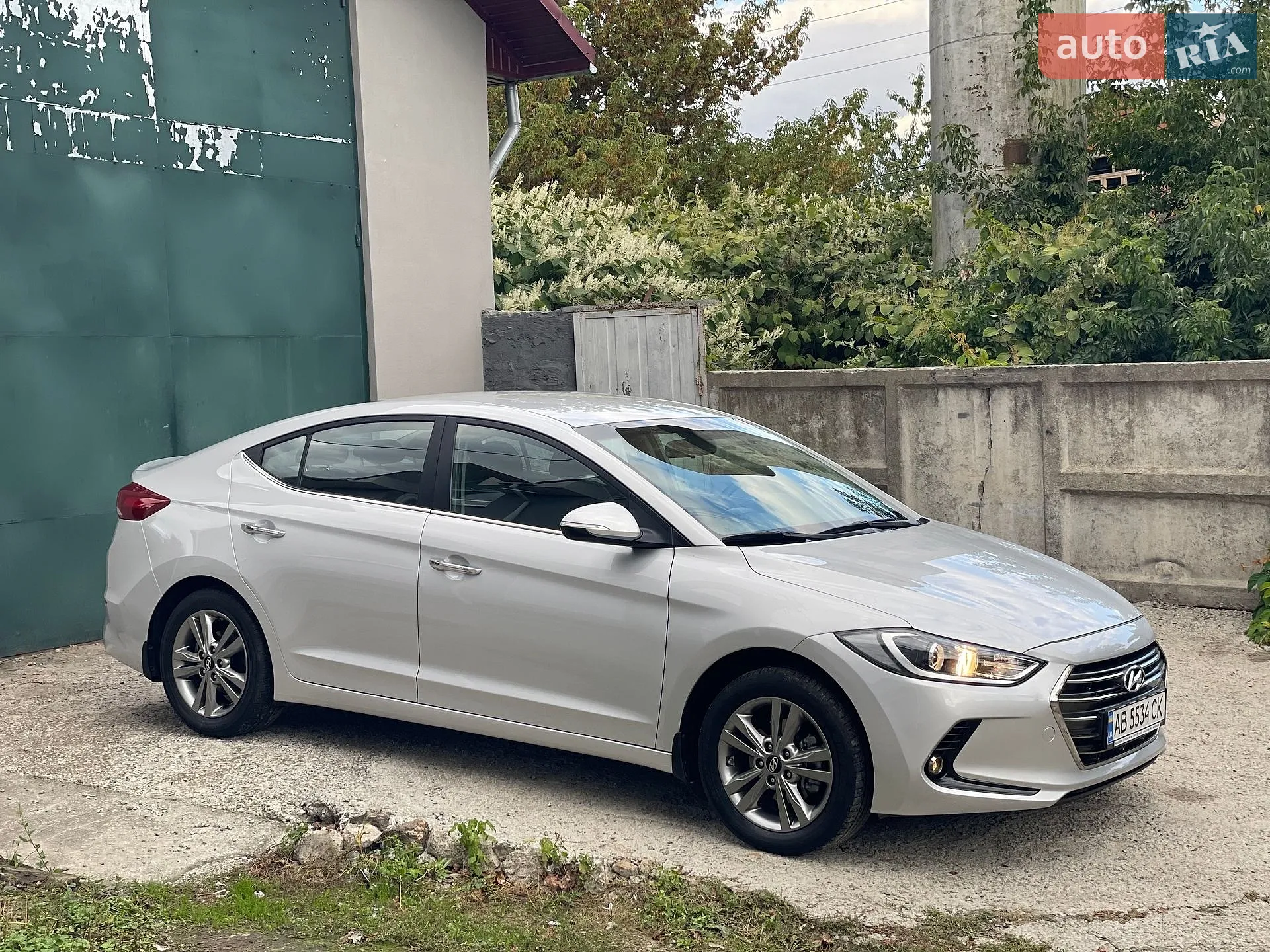 Hyundai Elantra, 2016