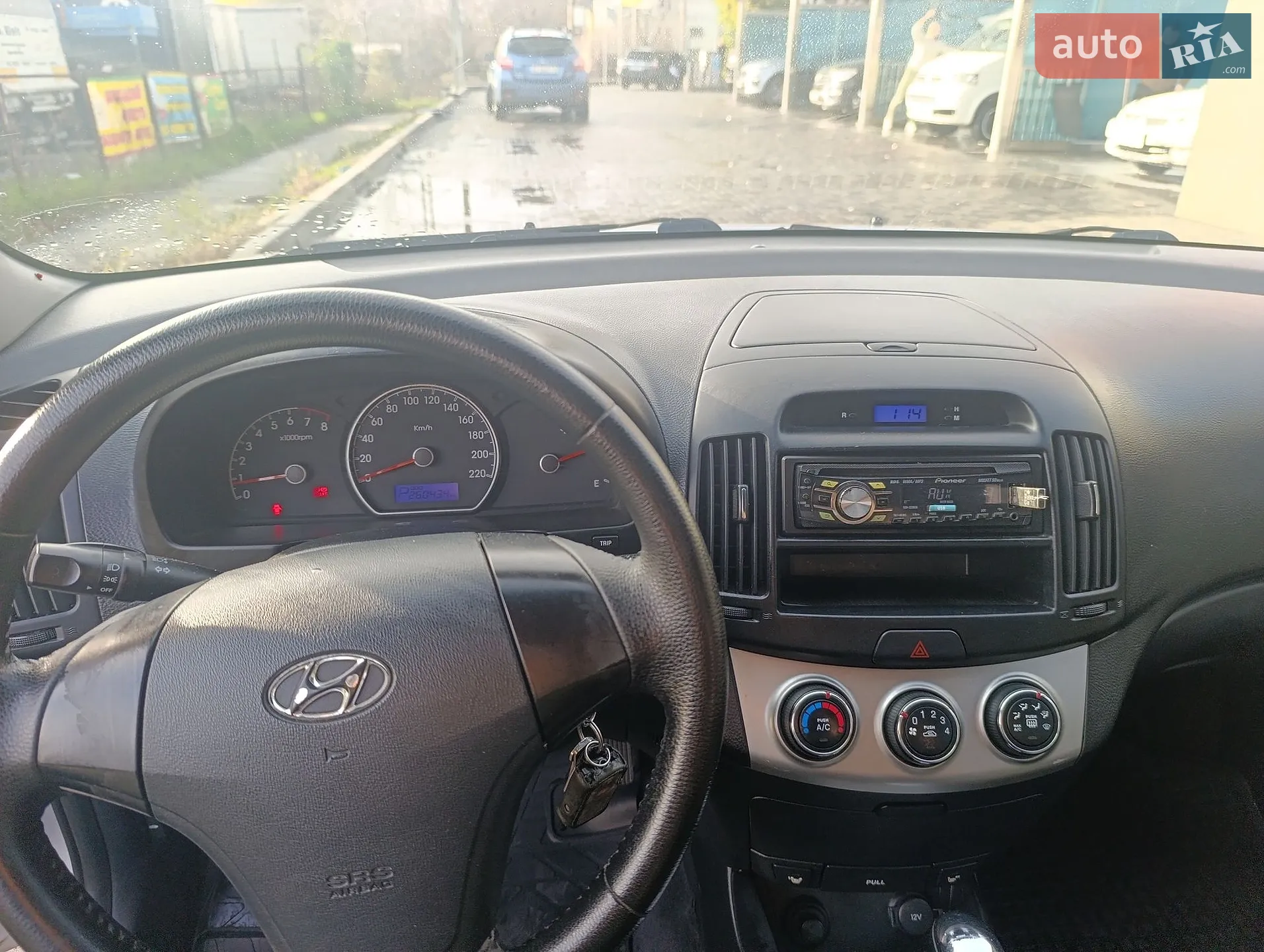 Hyundai Elantra, 2011