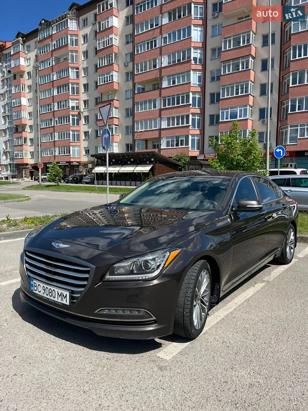 Hyundai Genesis, 2014