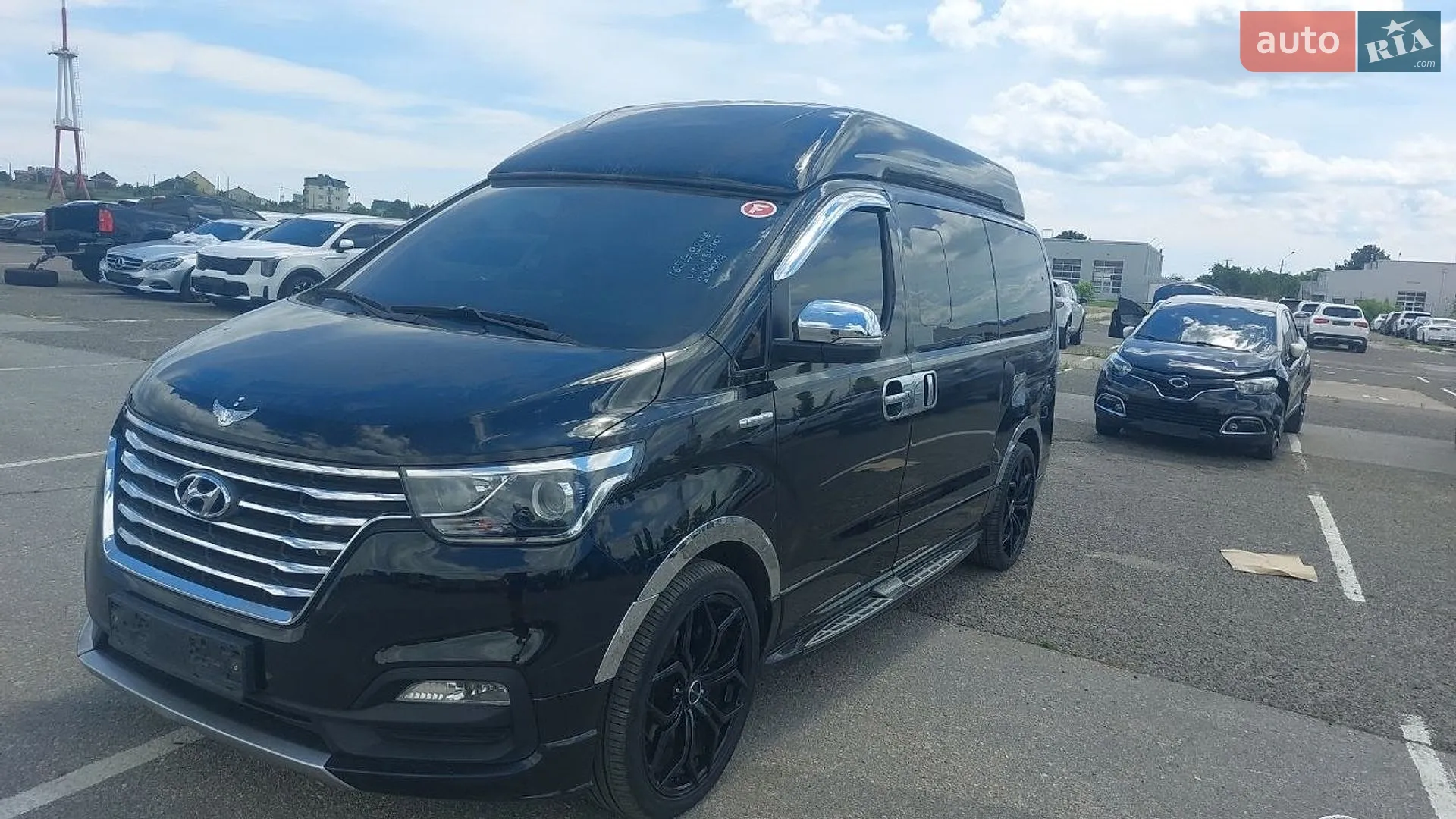 Hyundai Grand Starex, 2020
