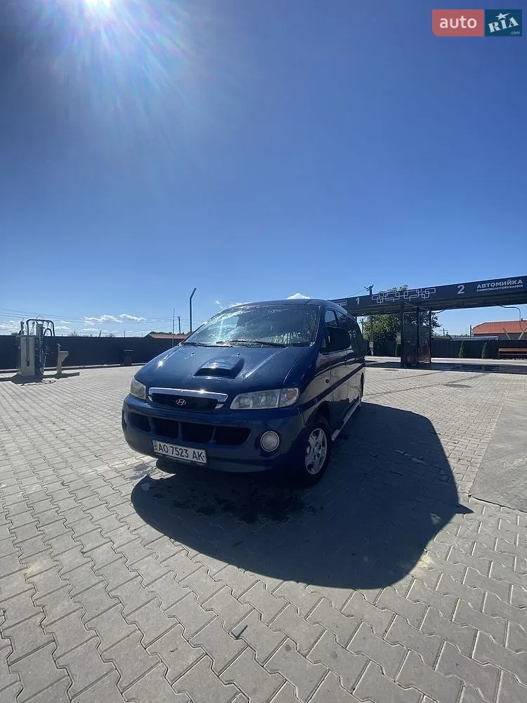 Hyundai H-1, 2002