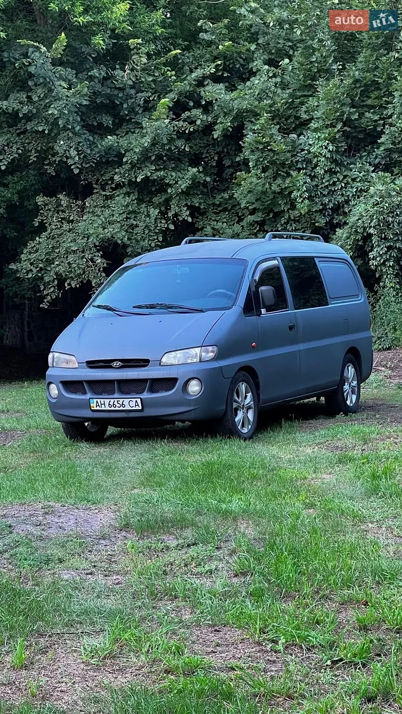 Hyundai H 200, 1998