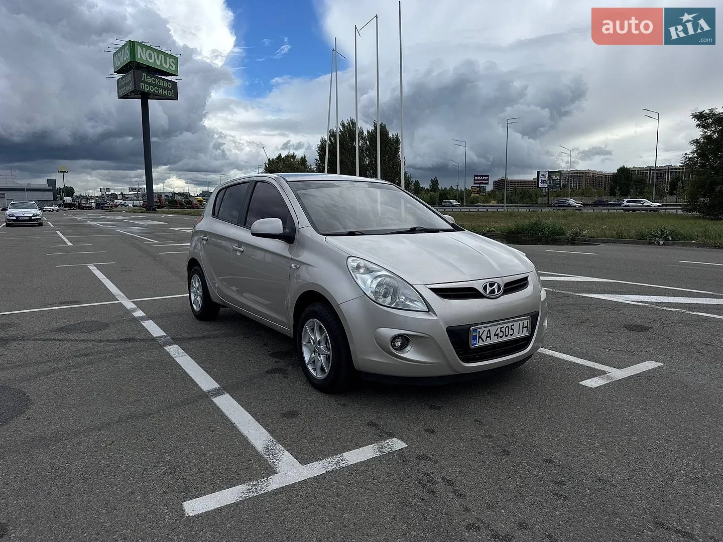 Hyundai i20, 2011