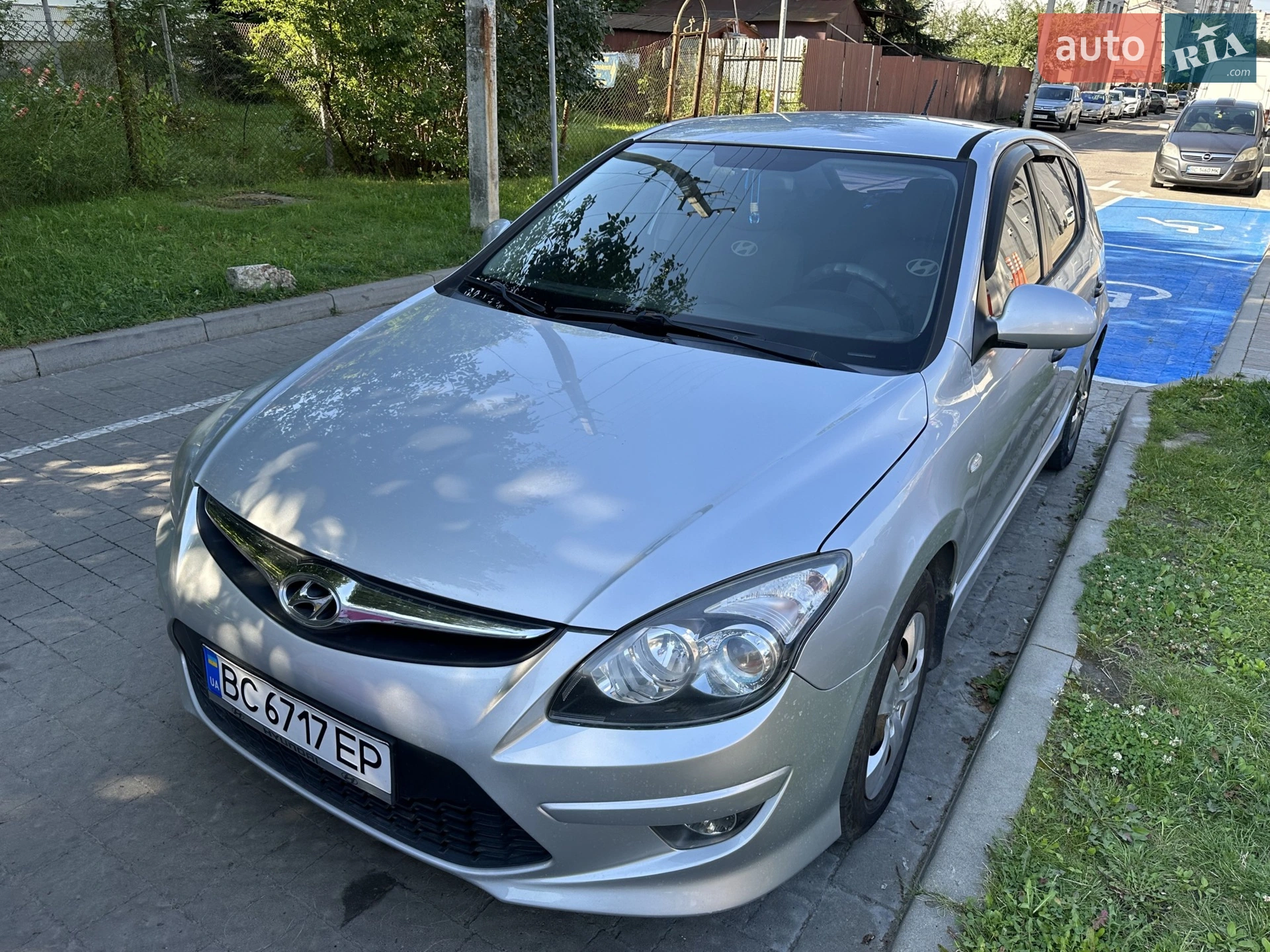 Hyundai i30, 2011