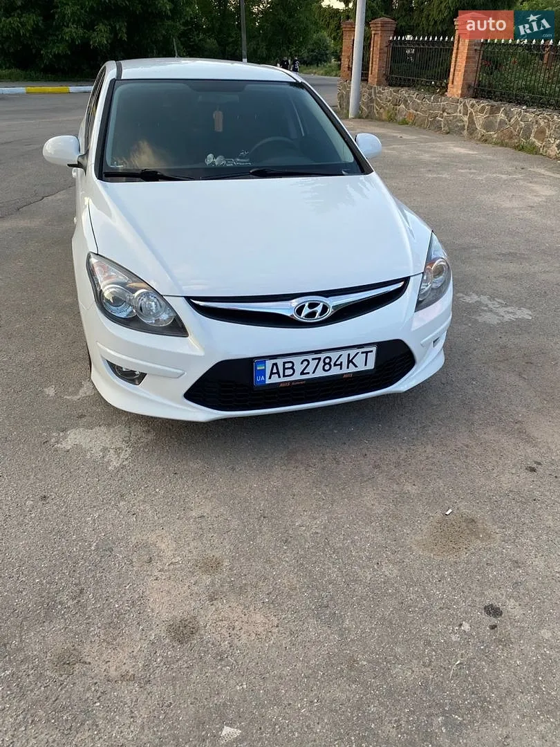 Hyundai i30, 2011