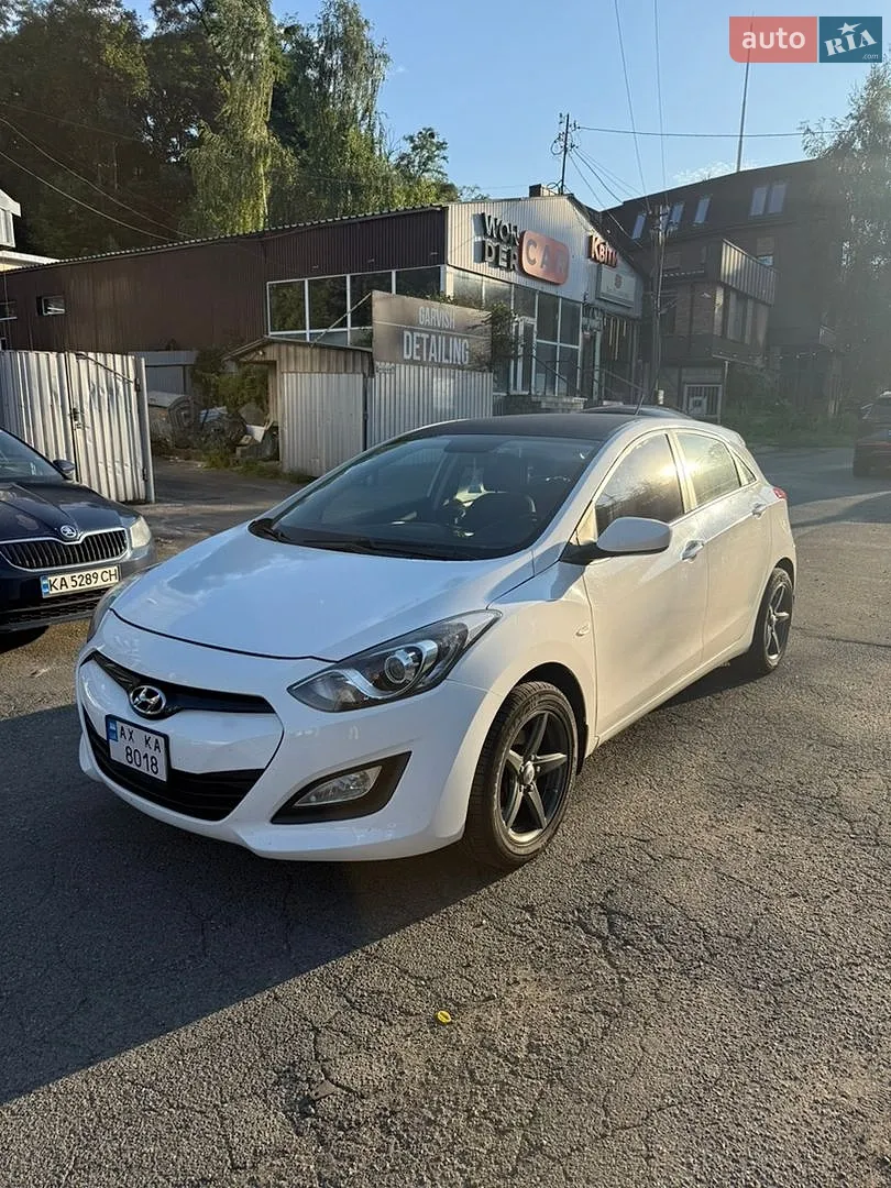 Hyundai i30, 2012
