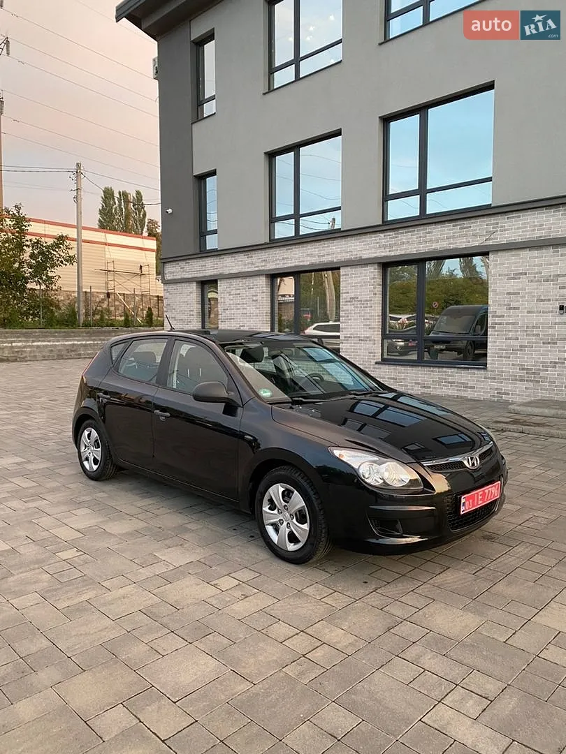 Hyundai i30, 2010
