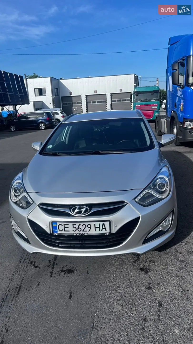 Hyundai i40, 2011