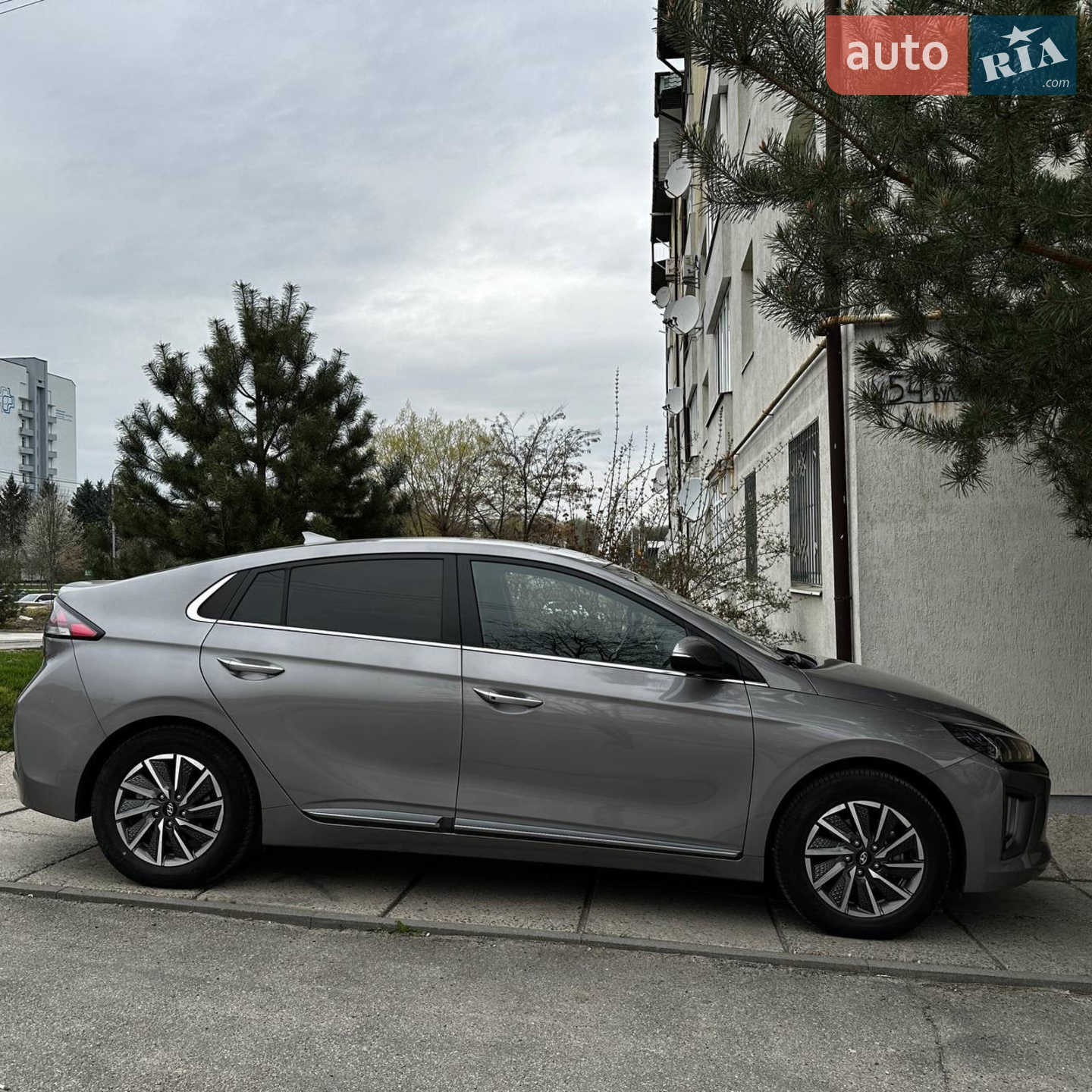 Hyundai Ioniq, 2021