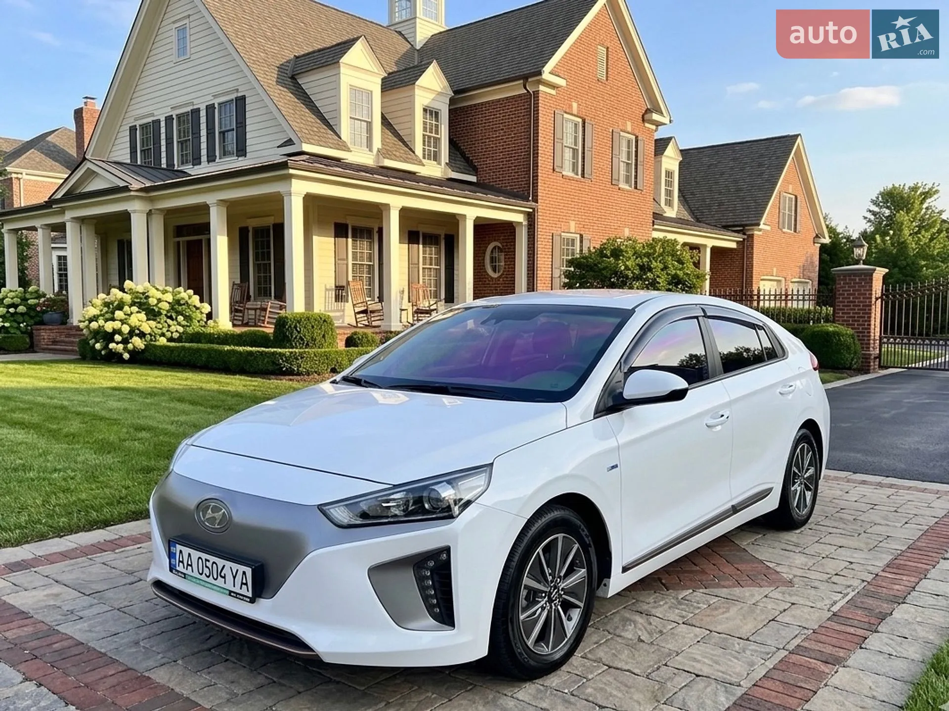 Hyundai Ioniq, 2016