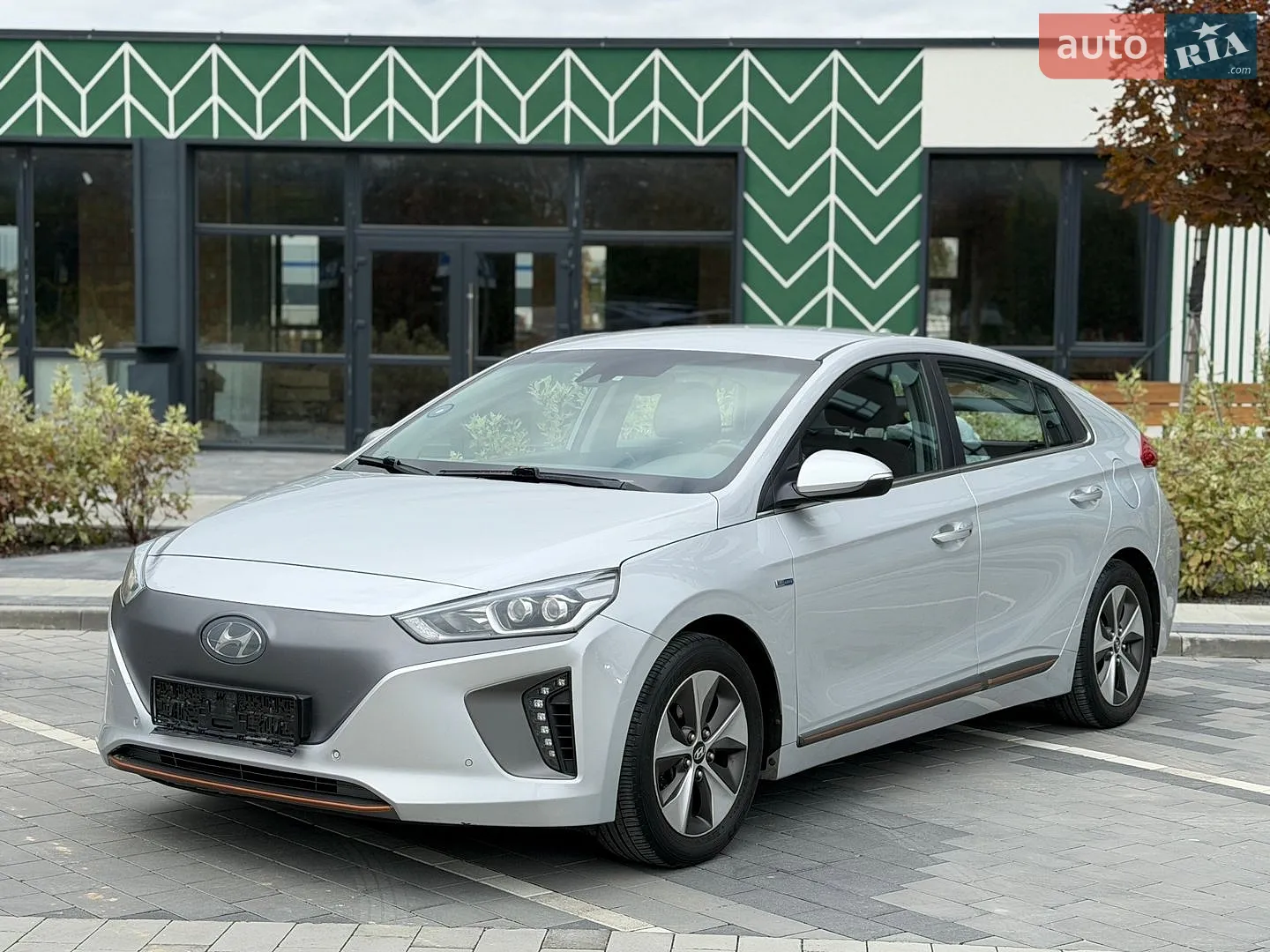 Hyundai Ioniq, 2016