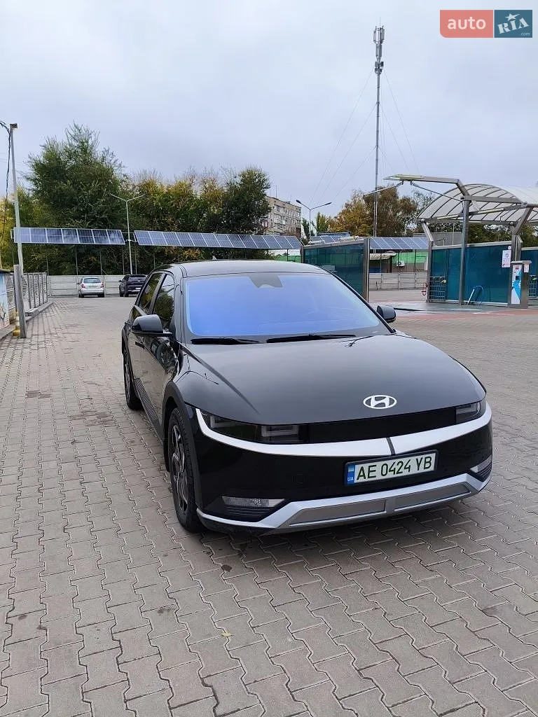 Hyundai Ioniq, 2023