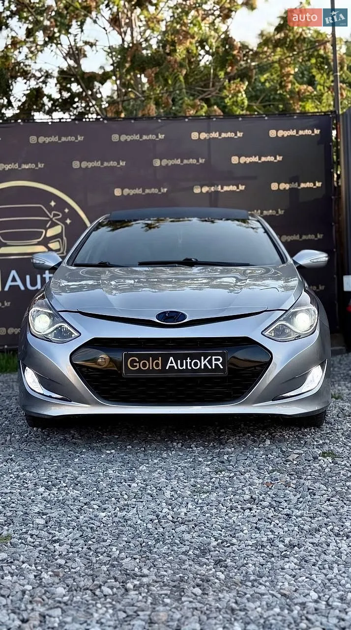 Hyundai Sonata, 2012