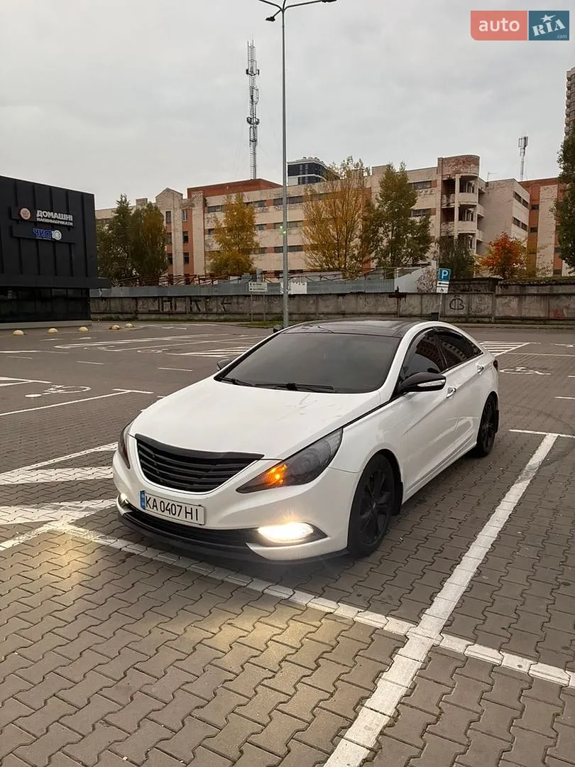 Hyundai Sonata, 2010