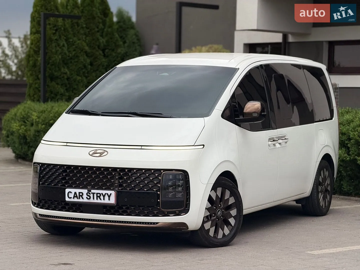Hyundai Staria, 2022