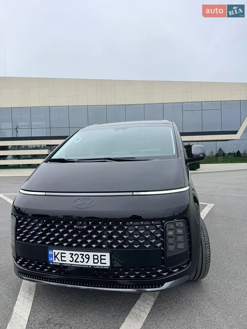 Hyundai Staria, 2025