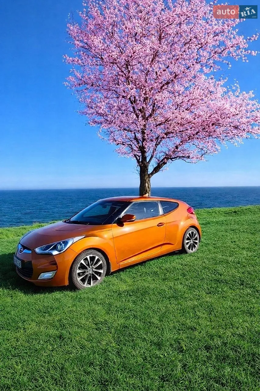 Hyundai Veloster, 2013