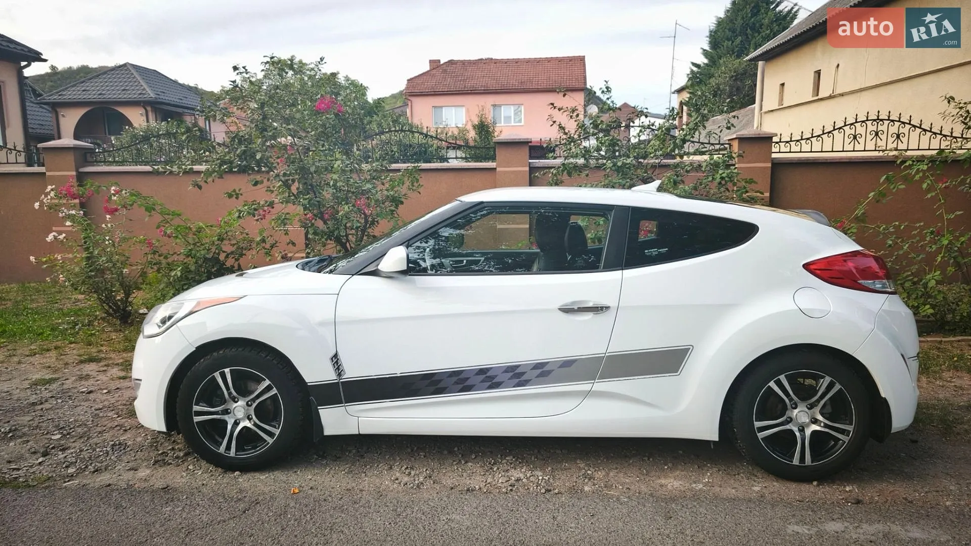 Hyundai Veloster, 2014