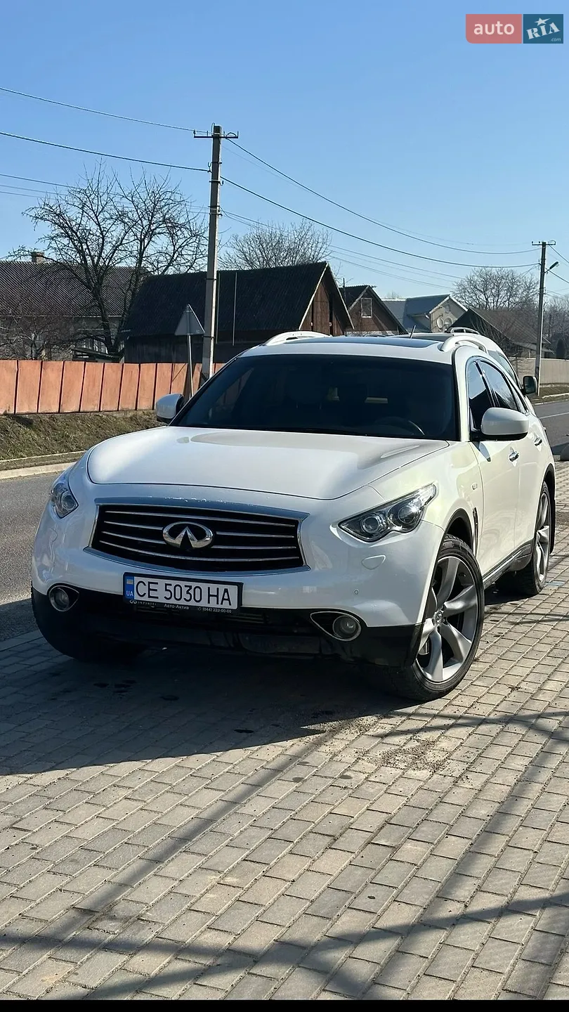 Infiniti FX 30, 2012