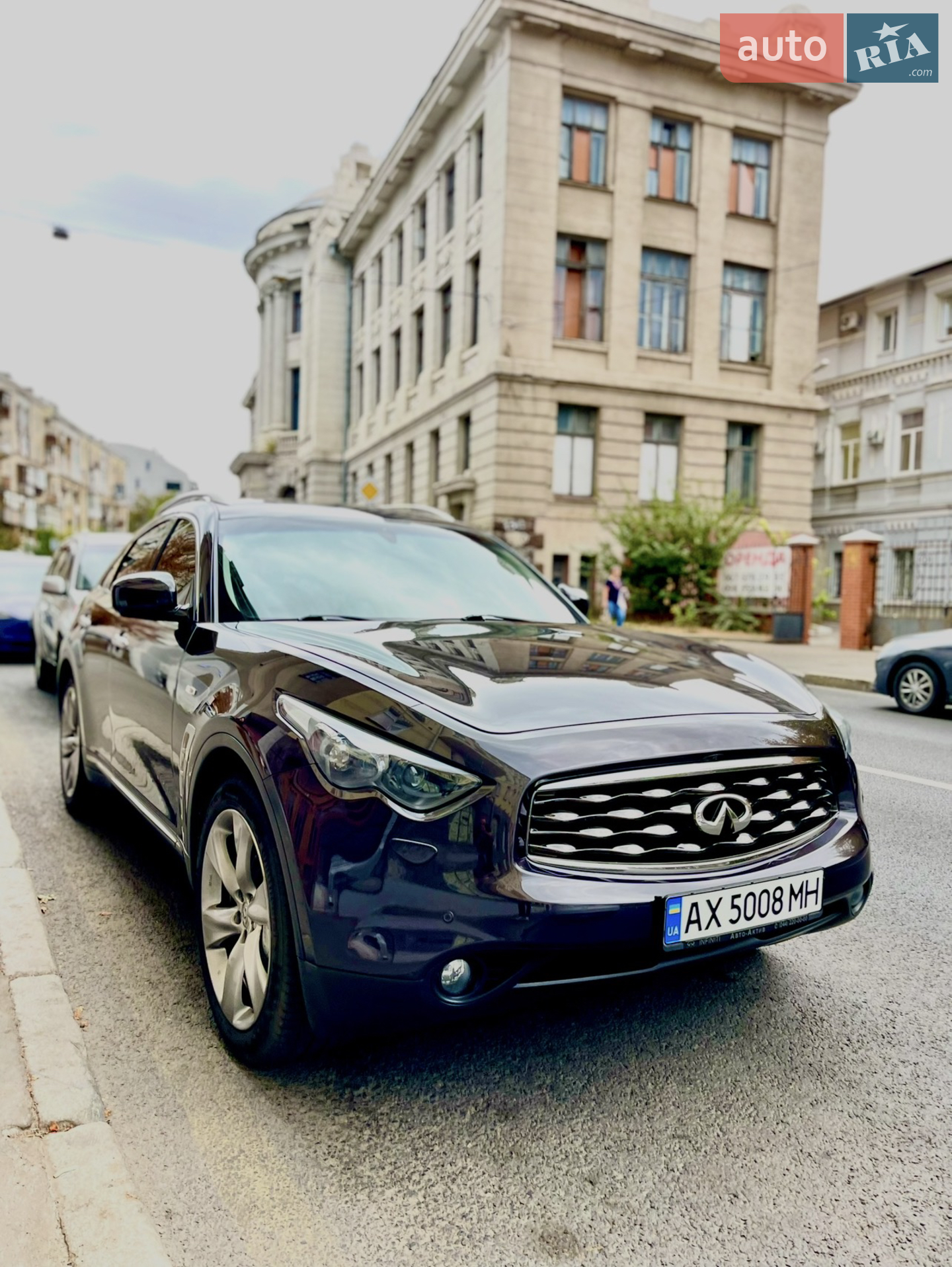 Infiniti FX 37, 2011