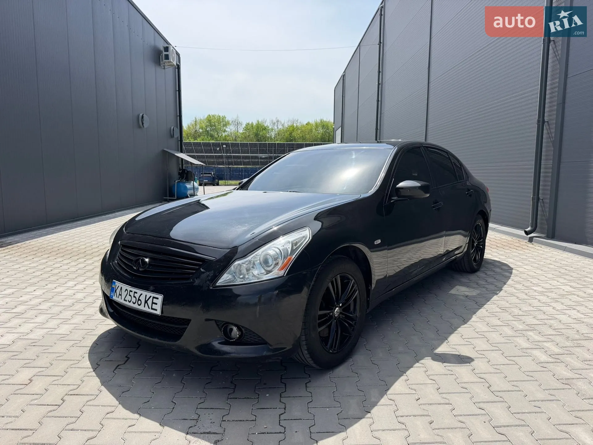 Infiniti G25, 2012