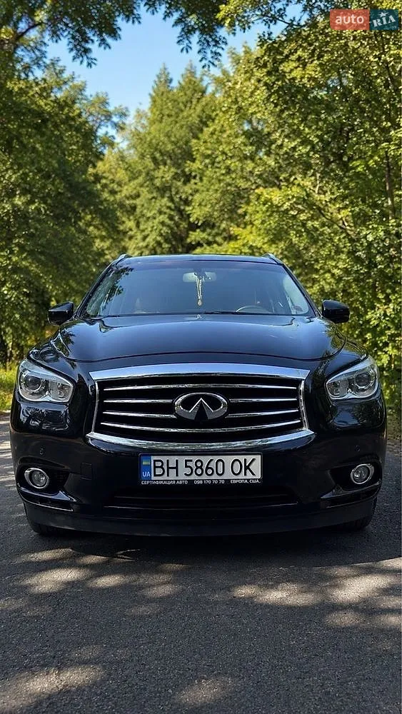 Infiniti JX35, 2012