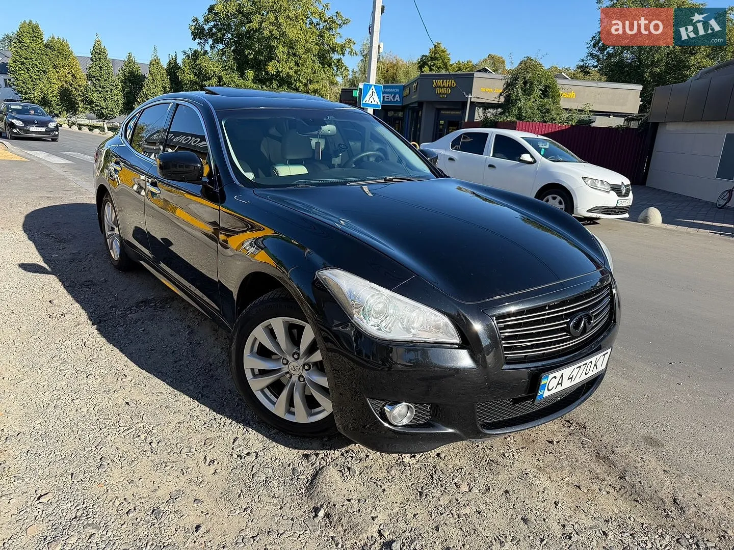 Infiniti M37, 2010