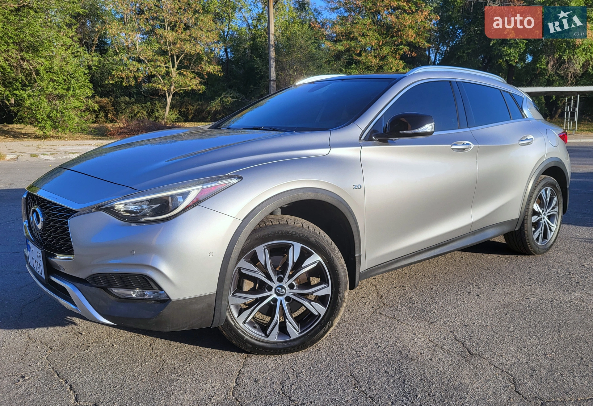 Infiniti QX30, 2016