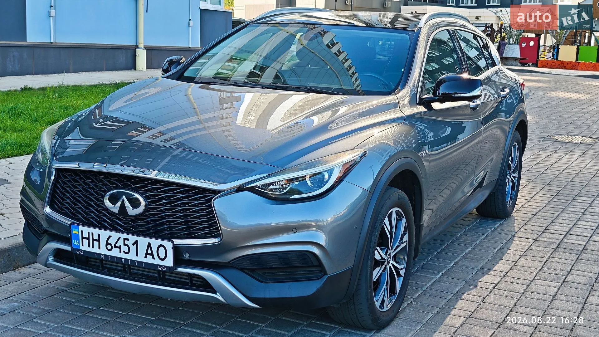 Infiniti QX30, 2018