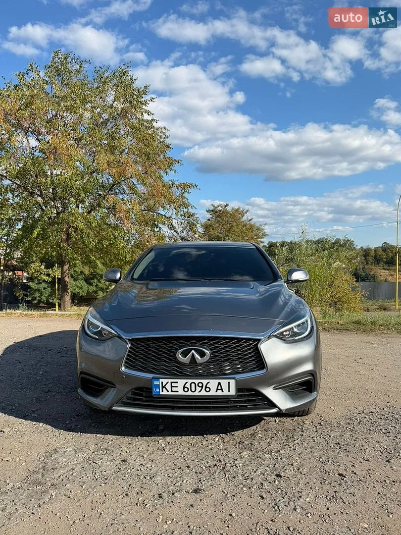 Infiniti QX30, 2017