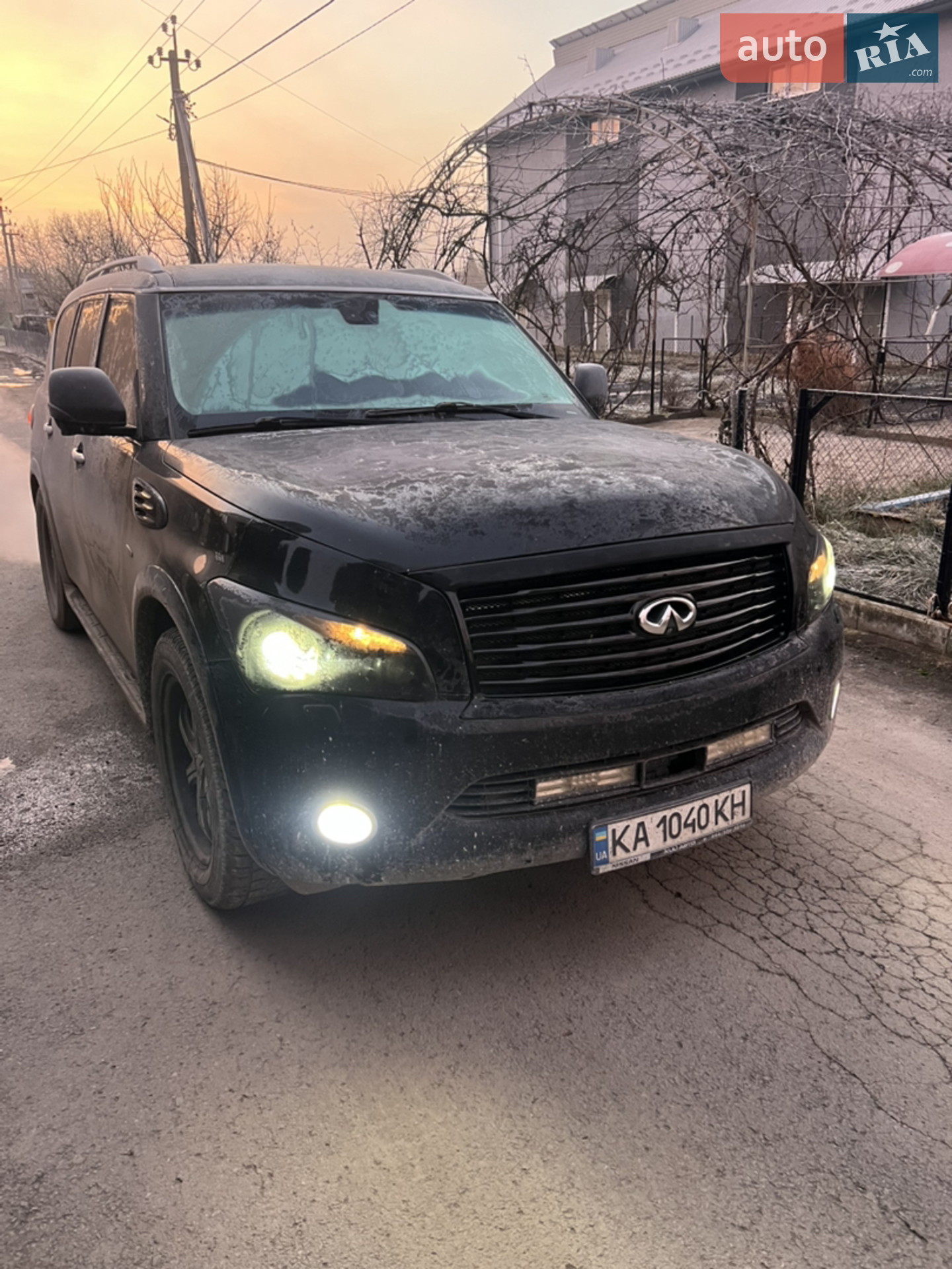 Infiniti QX56, 2010