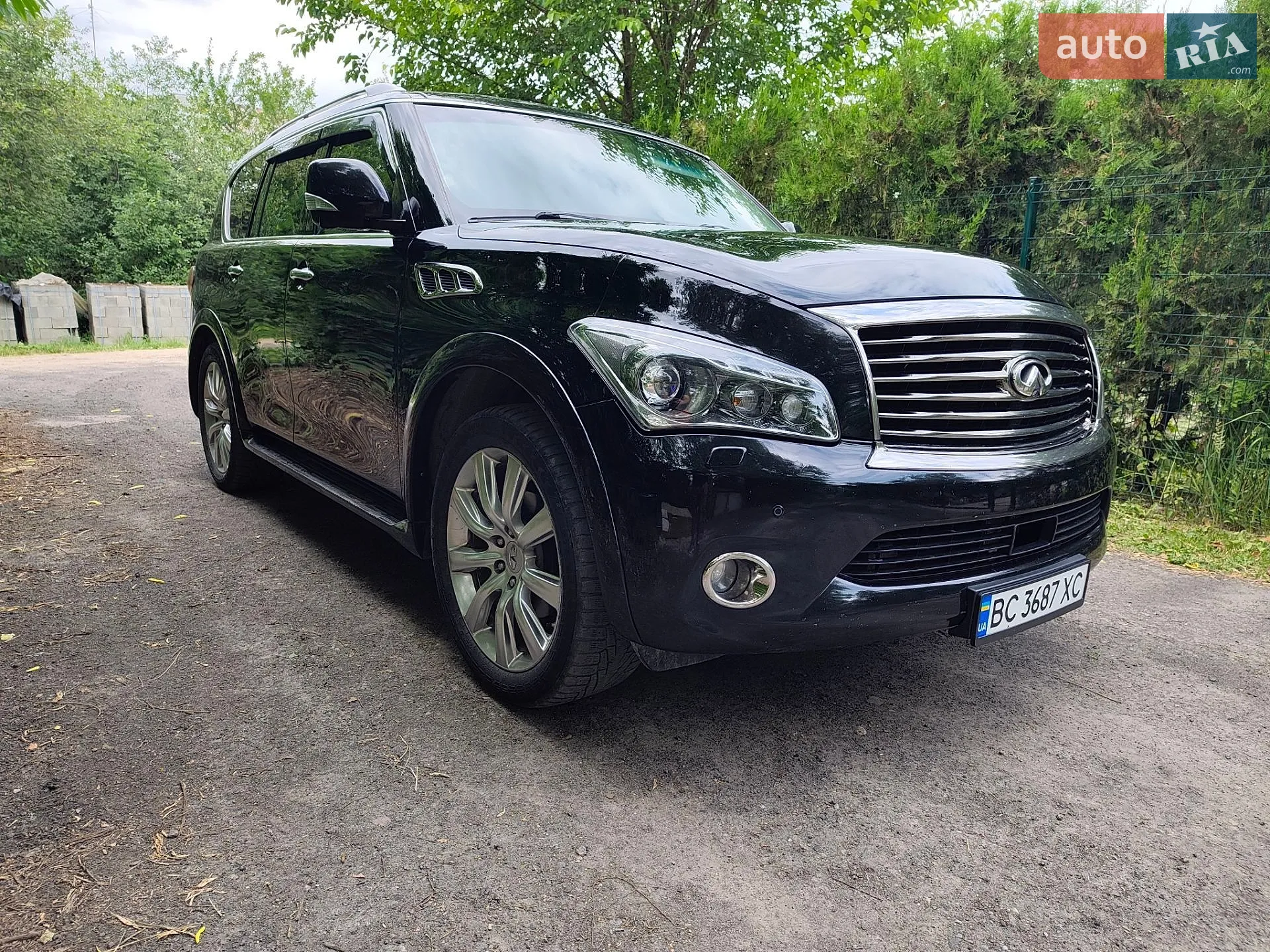 Infiniti QX56, 2010