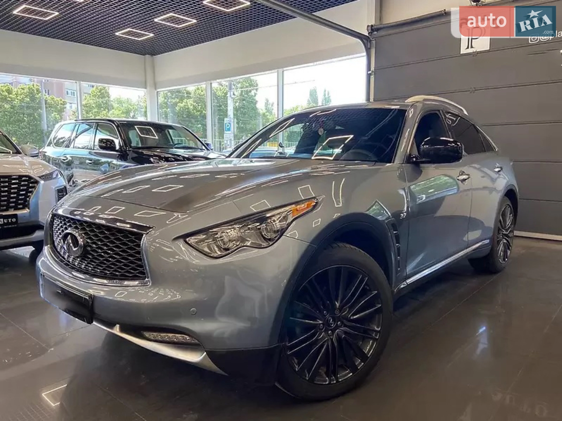 Infiniti QX70, 2016