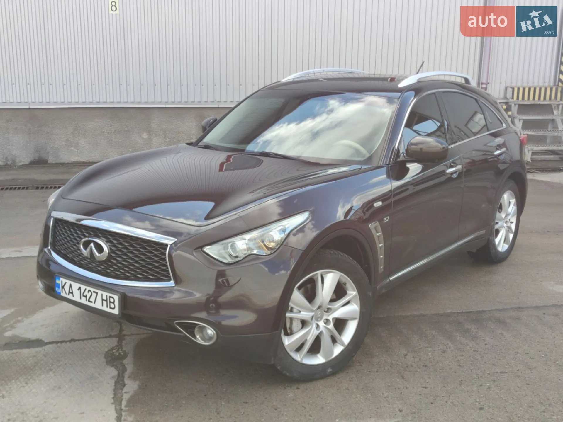 Infiniti QX70, 2013