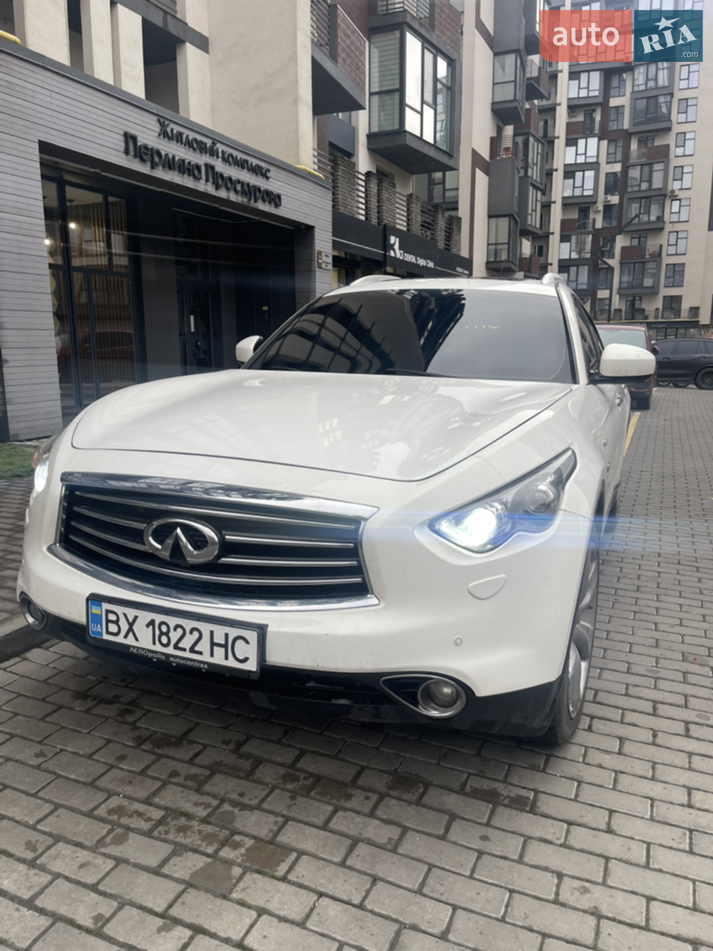 Infiniti QX70, 2015