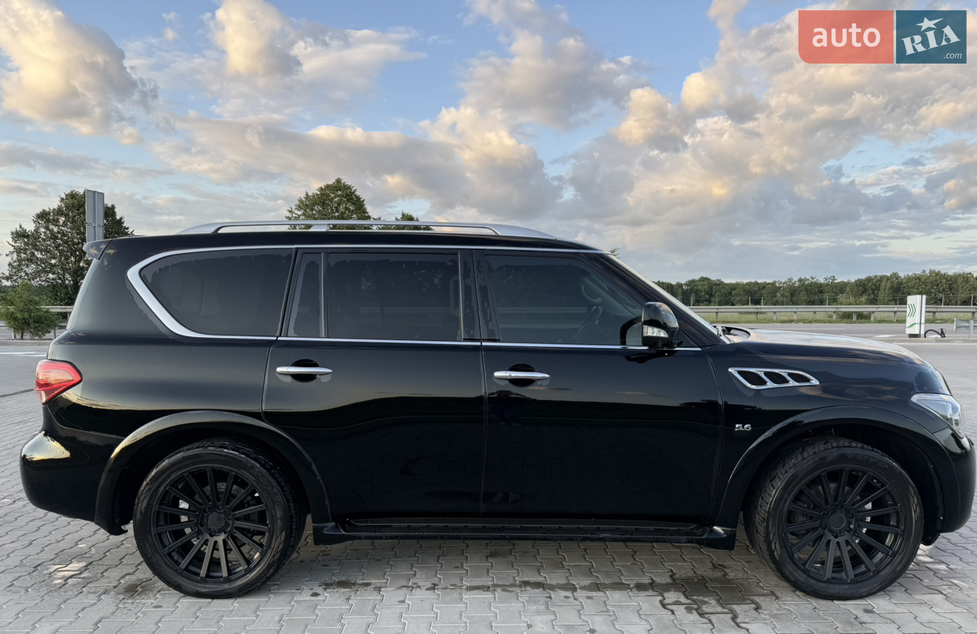 Infiniti QX80, 2014