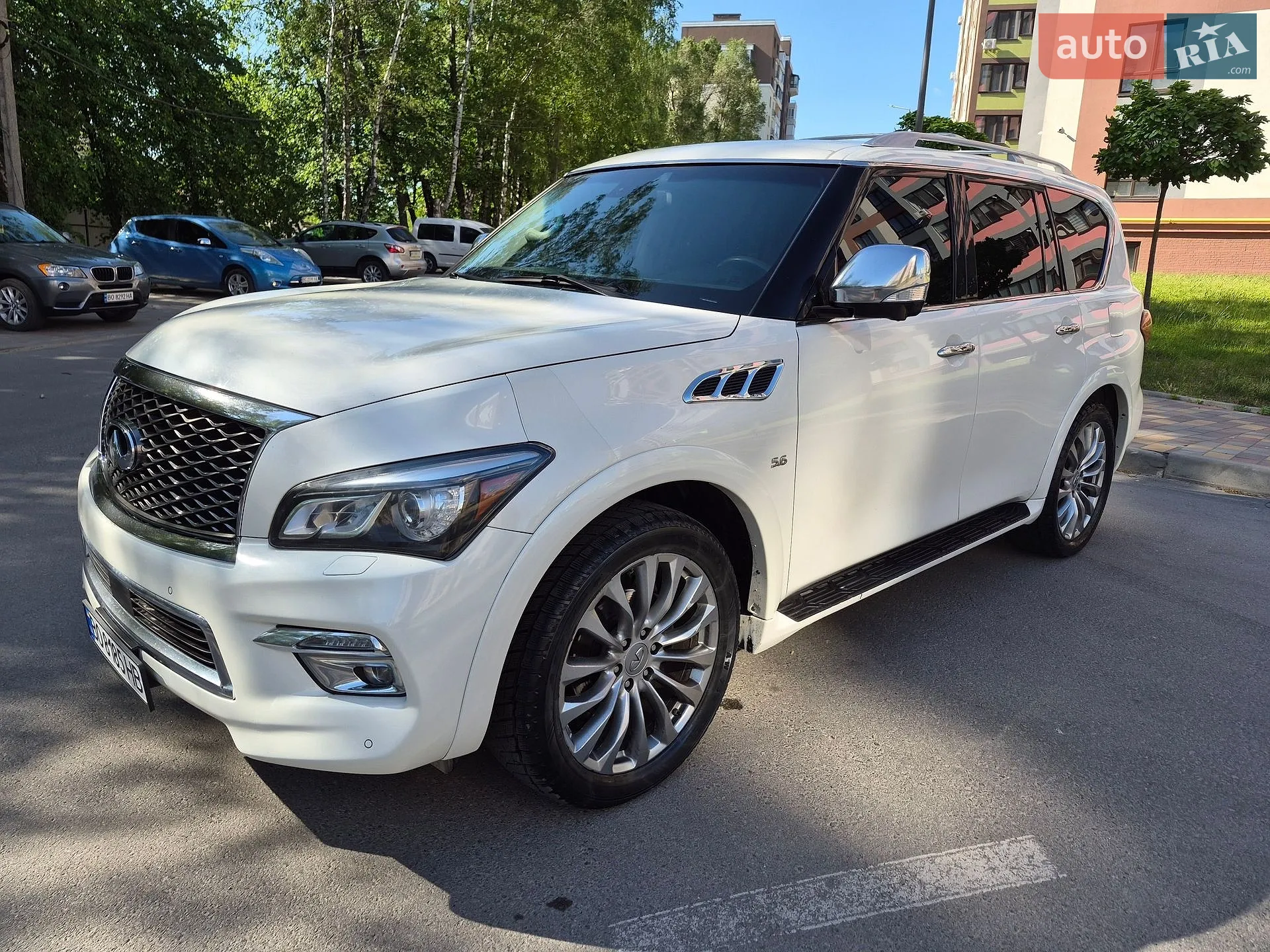 Infiniti QX80, 2015