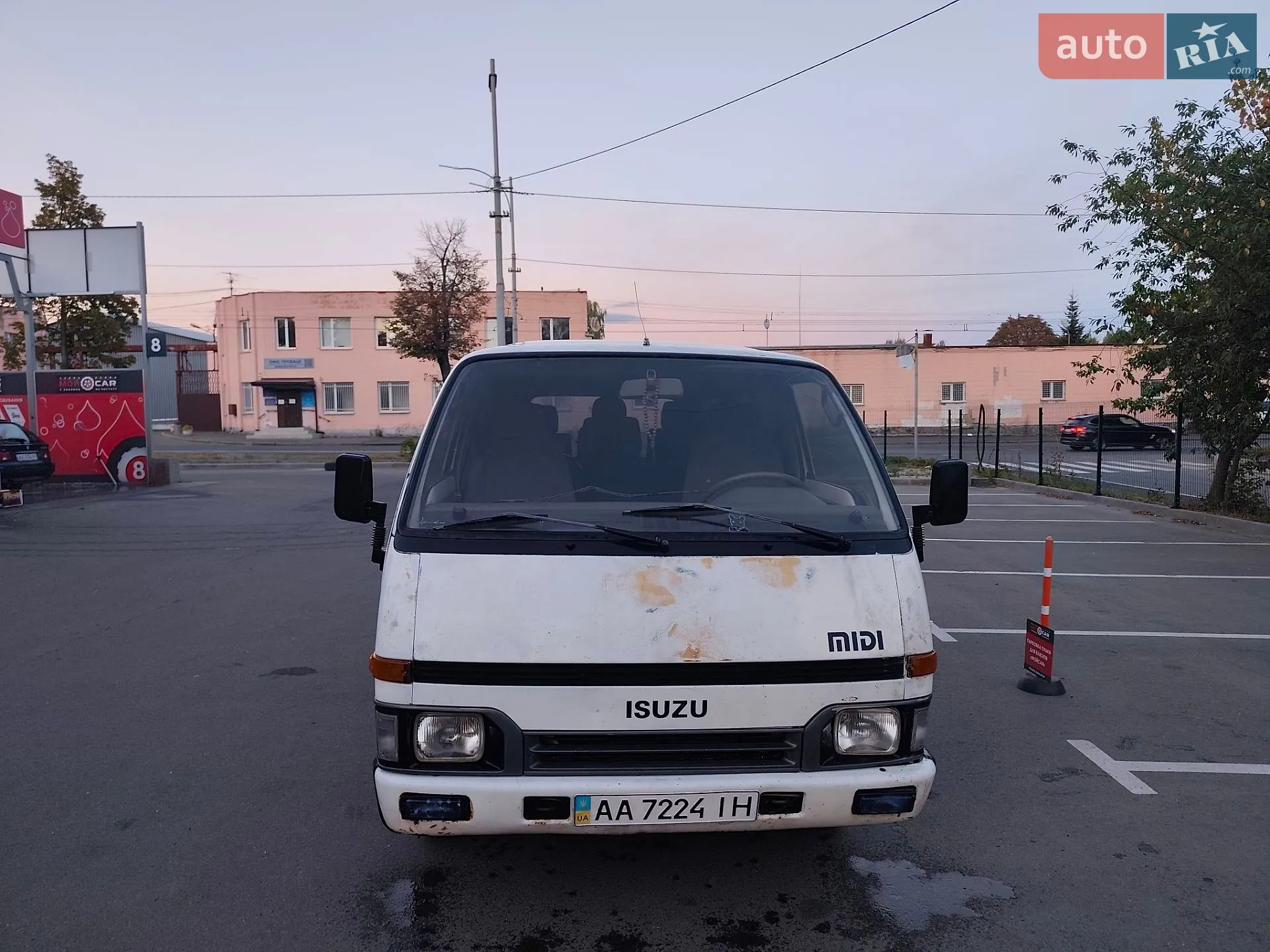 Isuzu Midi, 1992
