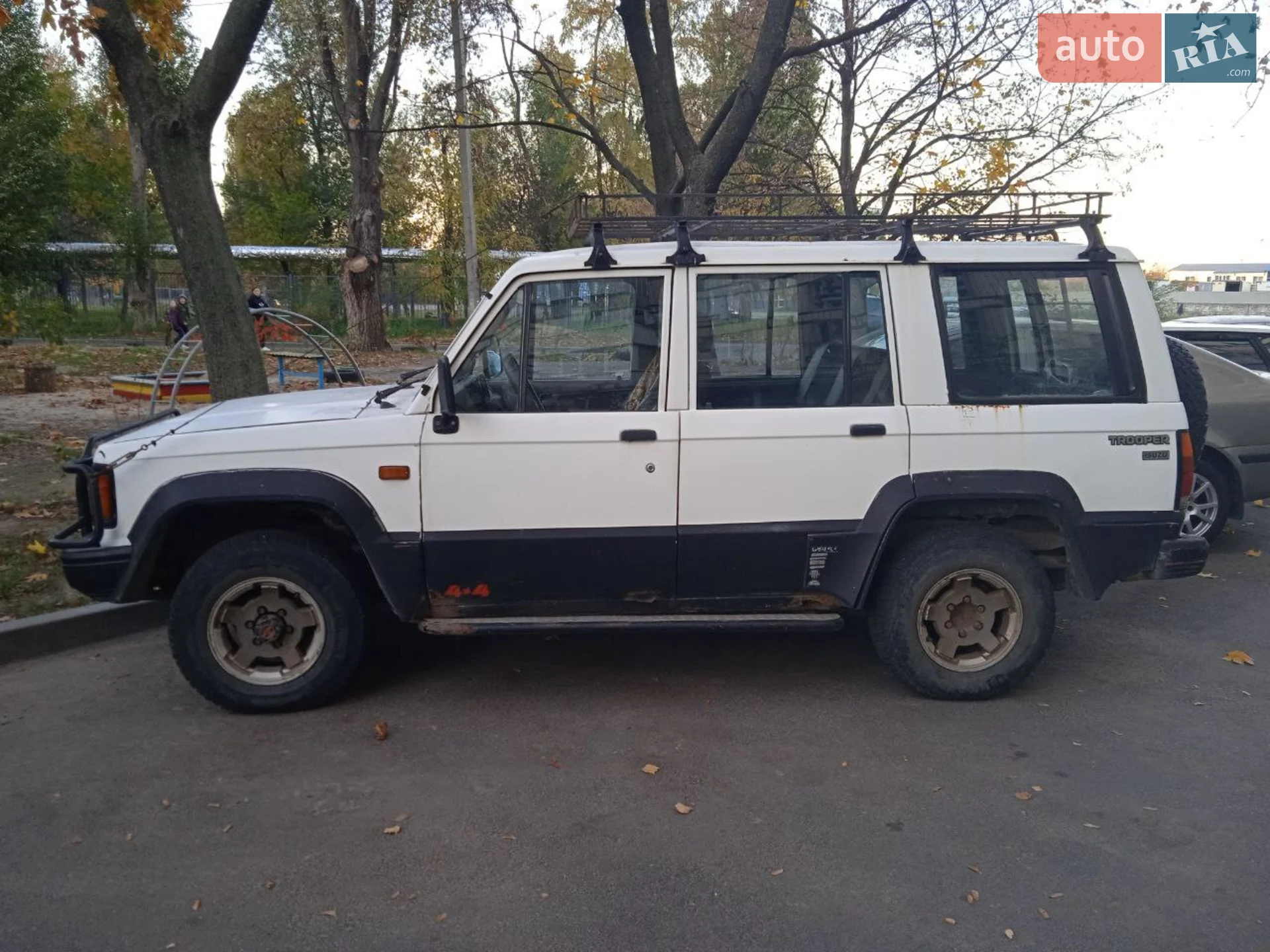 Isuzu Trooper, 1990