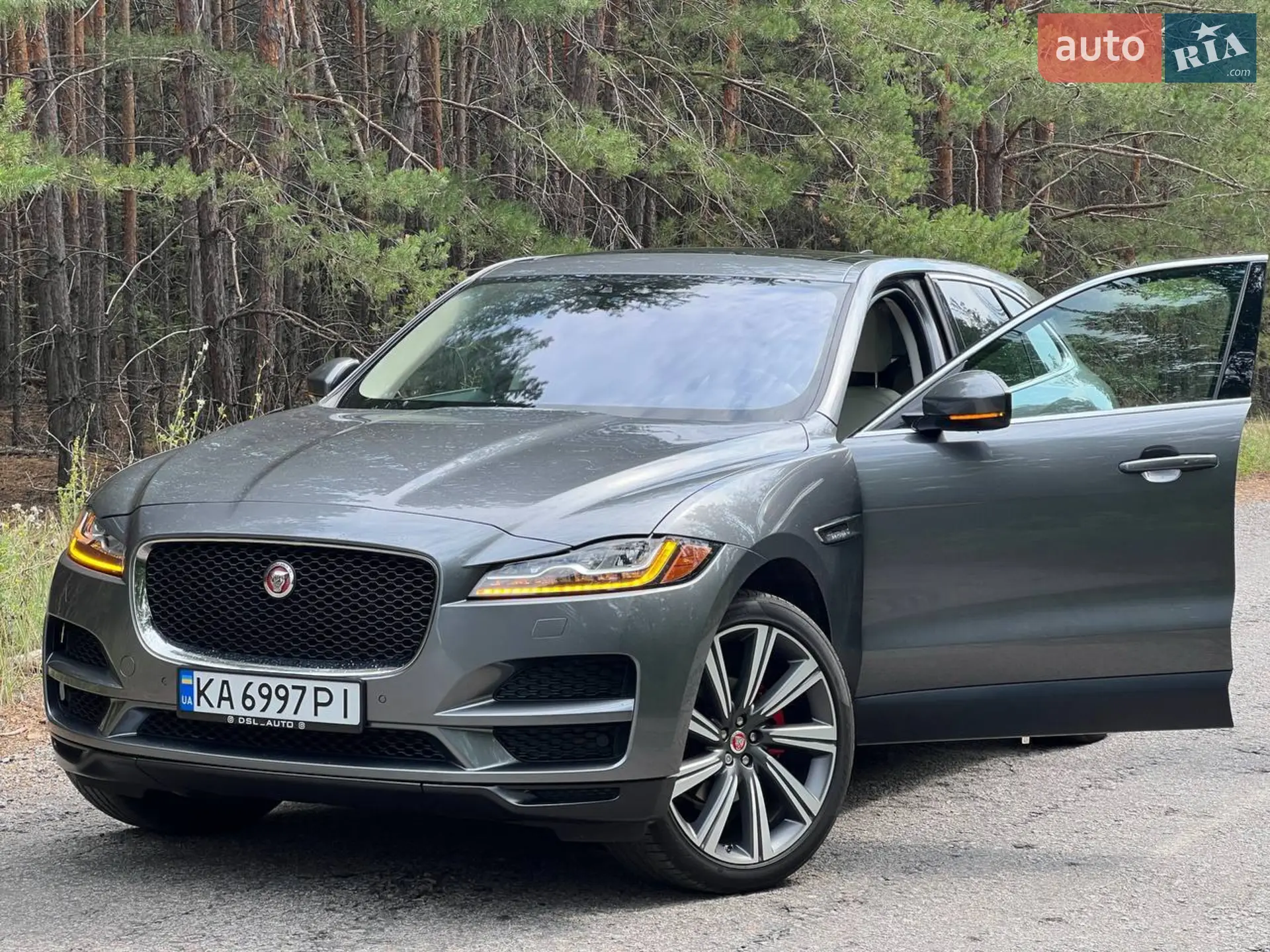 Jaguar F-Pace, 2017