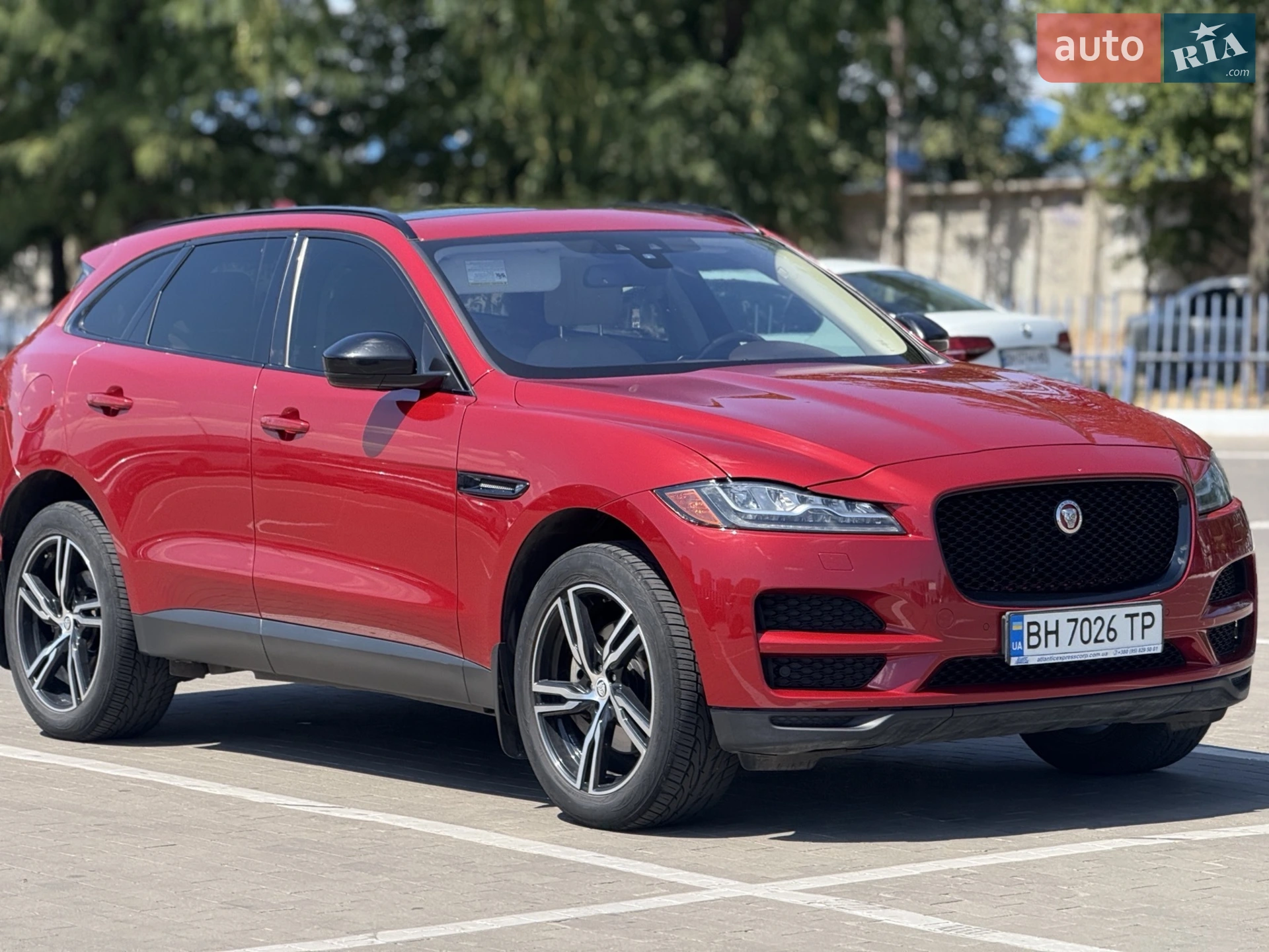 Jaguar F-Pace, 2016