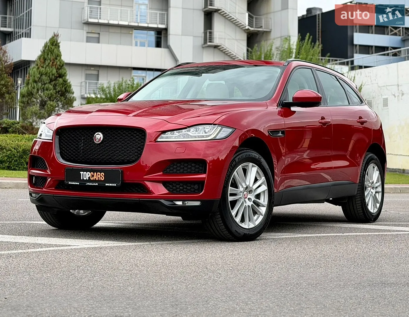 Jaguar F-Pace, 2016