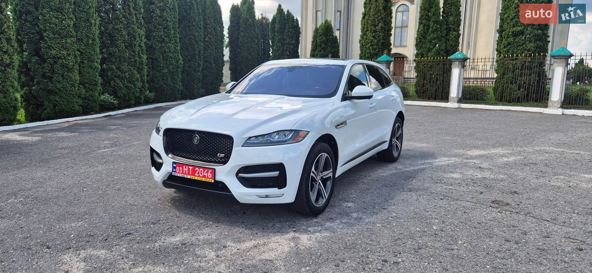 Jaguar F-Pace, 2017