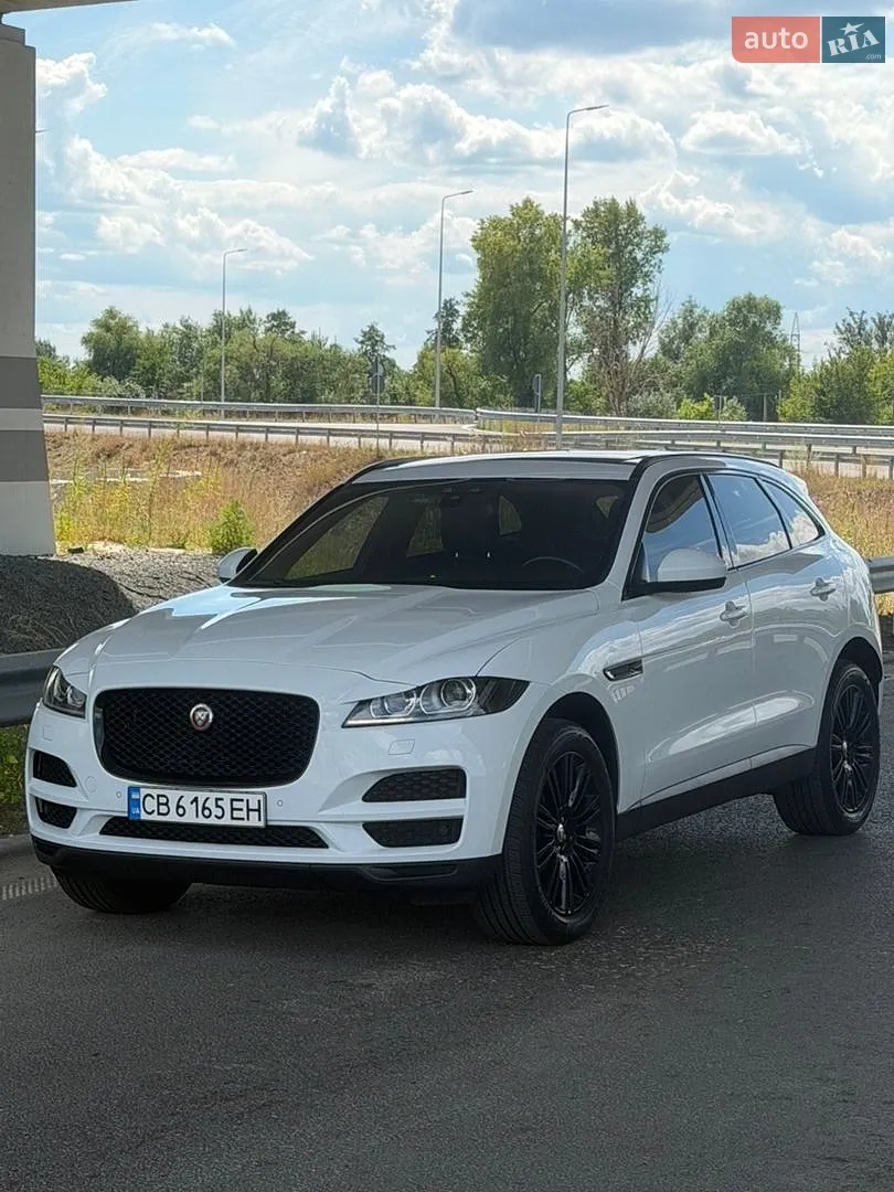 Jaguar F-Pace, 2017
