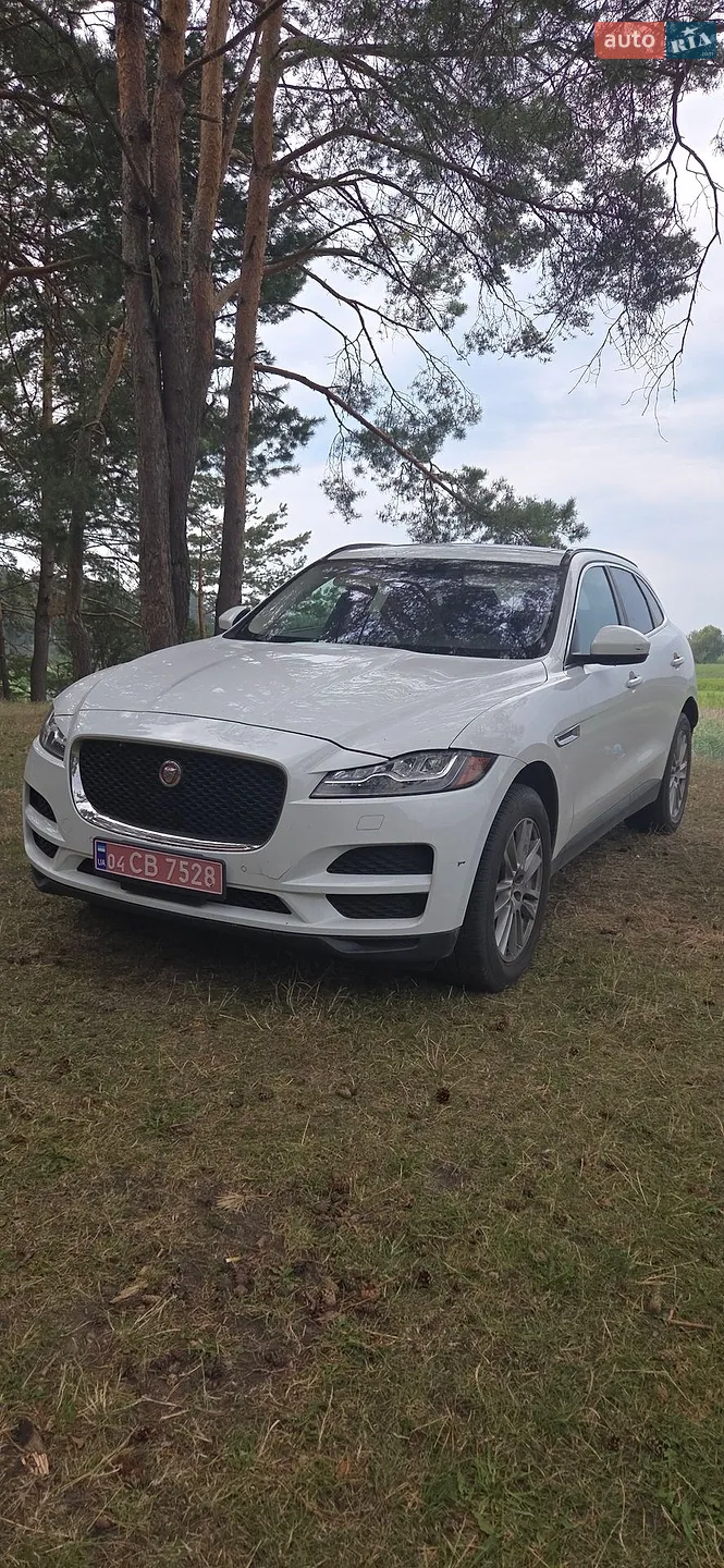 Jaguar F-Pace, 2017